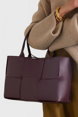 https://cdn.shopify.com/s/files/1/0964/1161/5556/files/Soera-Alice-bag-04-Photoroom_b88689c5-4934-4560-abe0-dd257c3d7ae3.png?v=1771009292