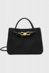 https://cdn.shopify.com/s/files/1/0964/1161/5556/files/Soera-Lucia-Suede-Bag-02-Photoroom_9c9e8a68-26a1-45a0-bd93-f4fda6009083.png?v=1771009290