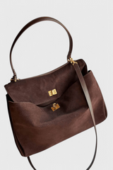 https://cdn.shopify.com/s/files/1/0964/1161/5556/files/Soera-Ramona-bag-03-Photoroom_9cca7621-812f-41d0-8602-ba6abe94e84a.png?v=1771009290