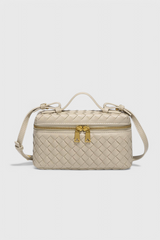 https://cdn.shopify.com/s/files/1/0964/1161/5556/files/Soera-Tara-bag-15-Photoroom_192e072e-9d24-48f8-a817-9e17fff92faa.png?v=1771009289