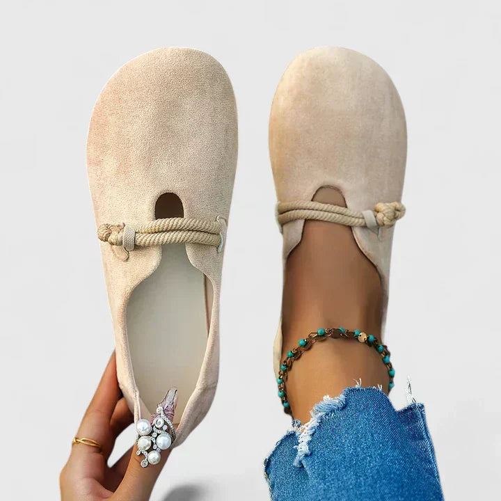 https://cdn.shopify.com/s/files/1/1006/7876/2827/files/mocassins.webp?v=1772310669