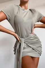 Creyenta – Vestido Corto De Lujo Con Lazo